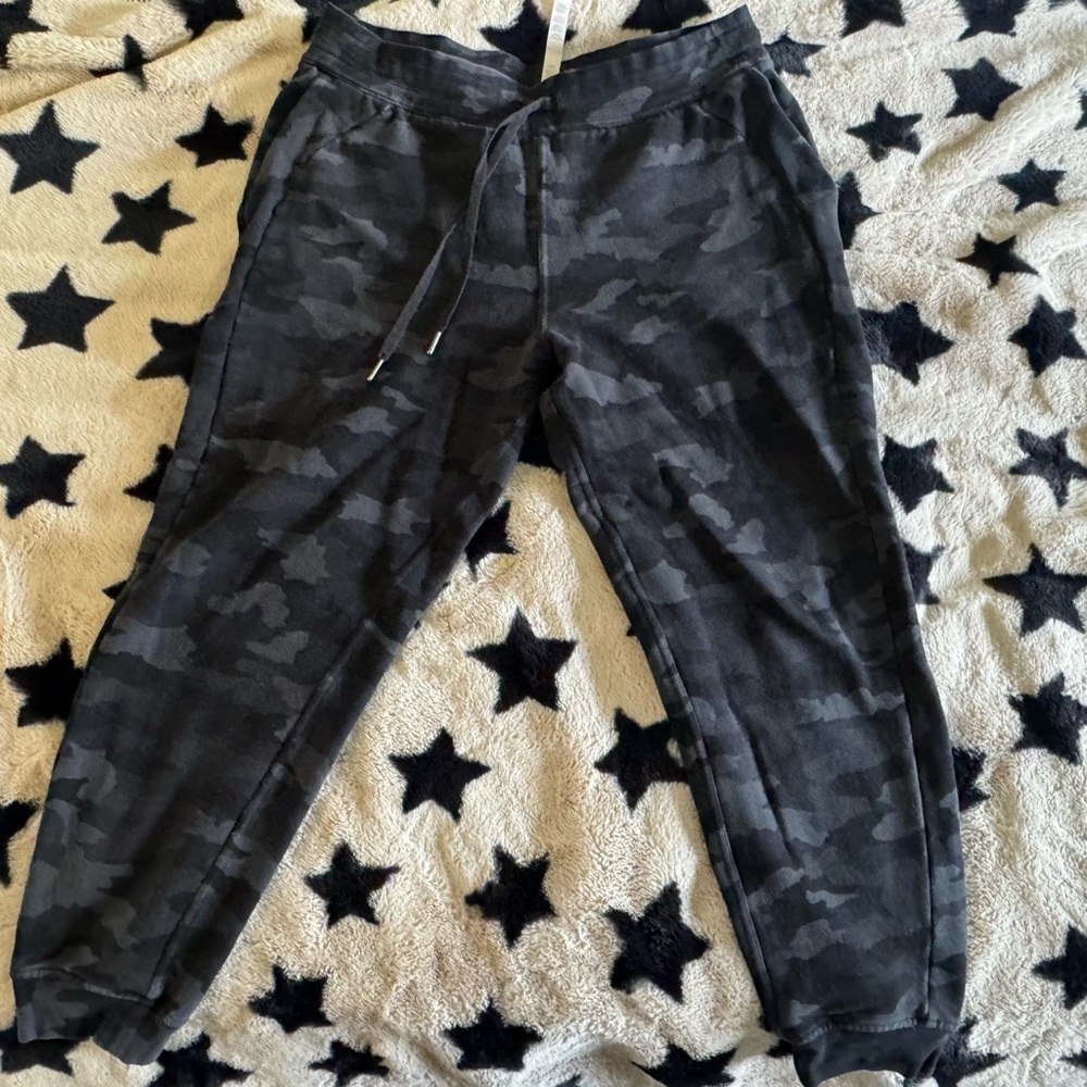 Lululemon sweatpants